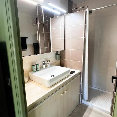 Vue - Terrasse - Parking -