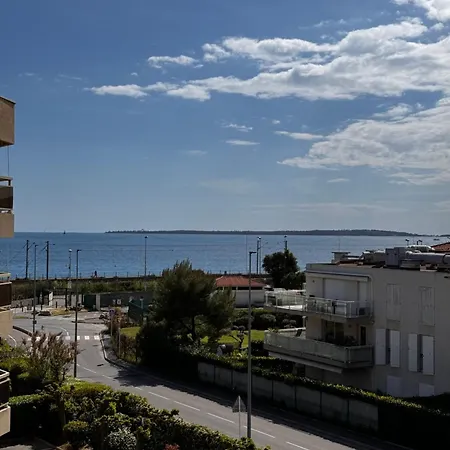 Vue - Terrasse - Parking -