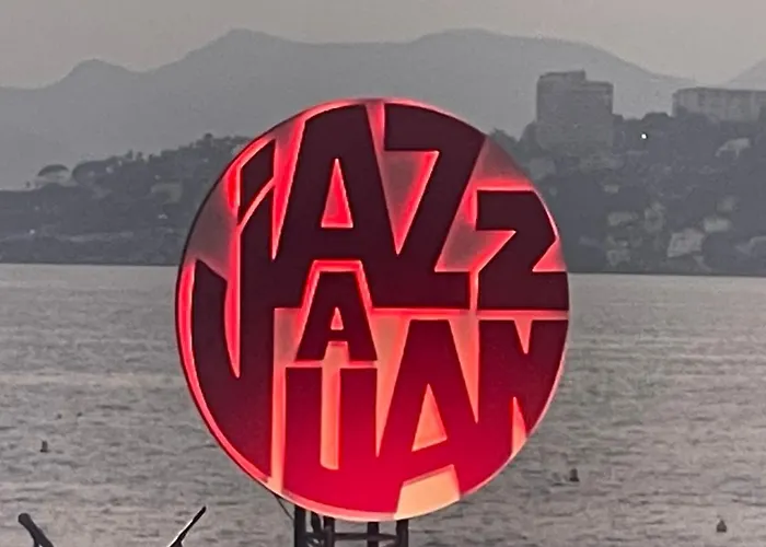 Apartment Vue - Terrasse - Parking - Juan-les-Pins